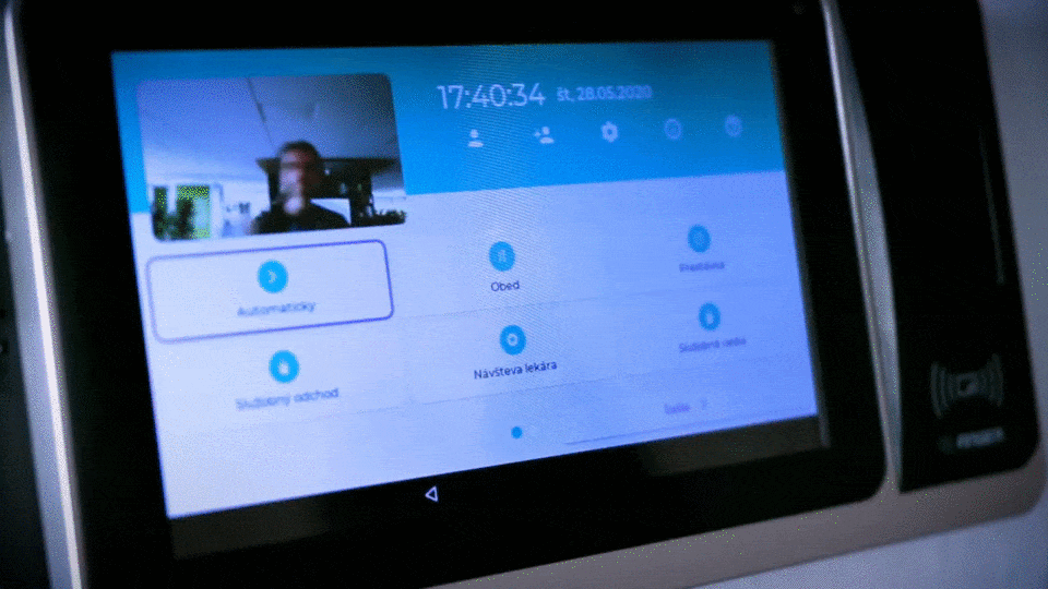 Rozšiřte docházkový systém o měření teploty