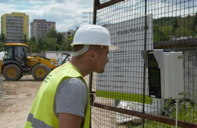 Rozpoznávání tváře nabízí vysoce přesnou a bezpečnou možnost identifikace osob při evidenci docházky nebo kontrole vstupů do objektů. Docházkový systém Fingera má v sobě integrovanou tu nejmodernější biometrii tváře, což umožňuje rychlé a bezdotykové ověření zaměstnanců a návštěvníků.